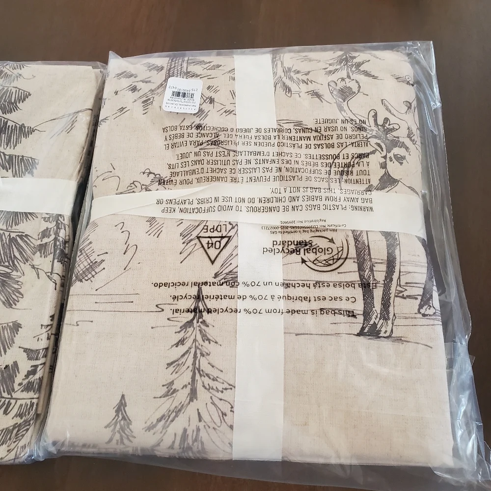 NWT Pottery Barn Rustic Forest 100% Cotton Shower Curtain 72×72" - Picture 11 of 12